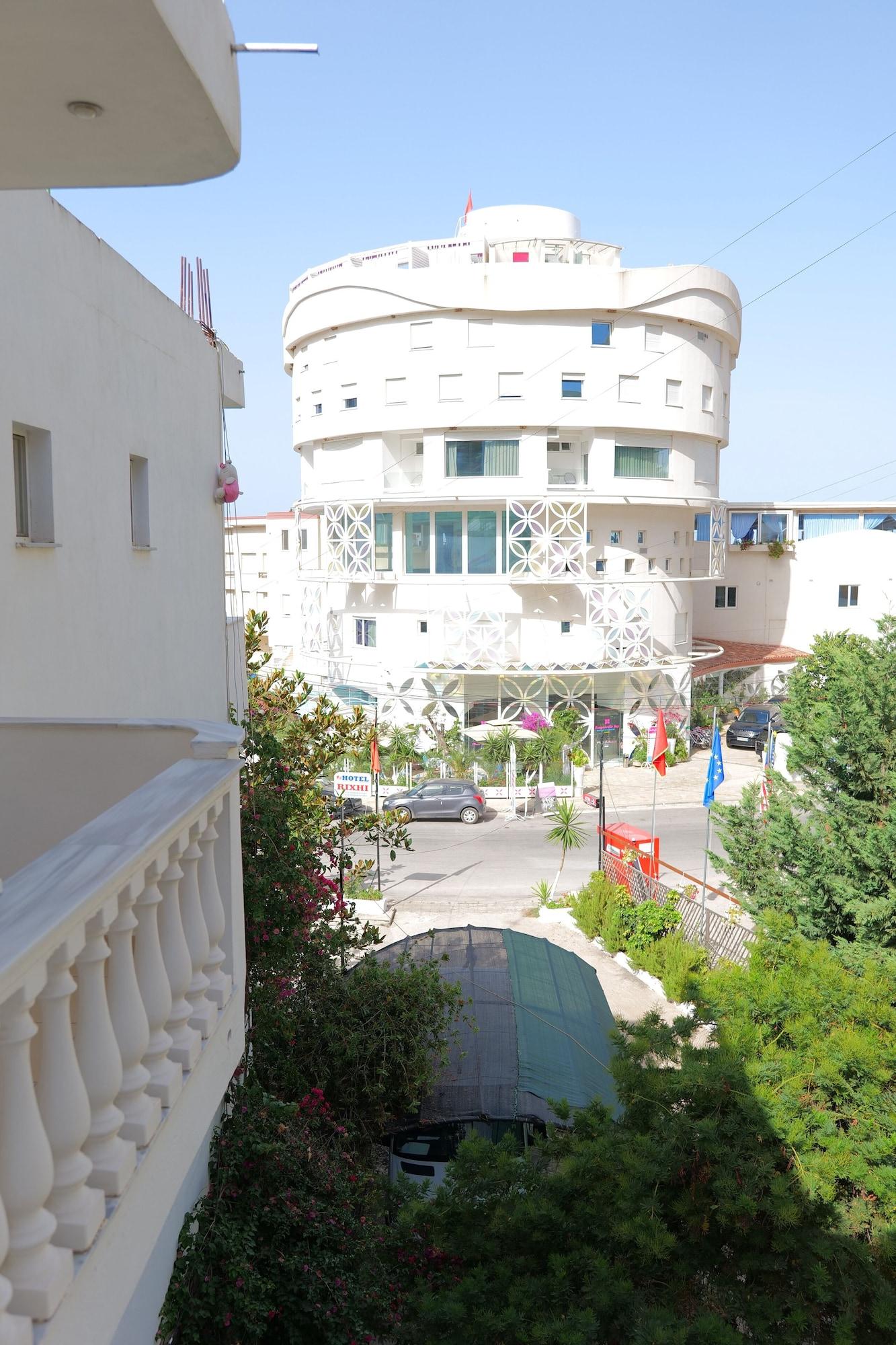 Rixhi 3* Sarandë