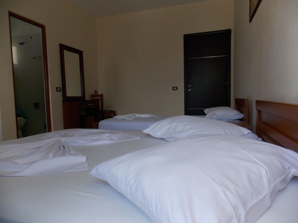 Hotel Rixhi 3*
